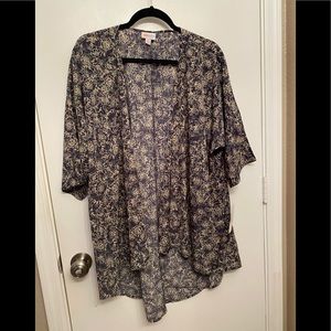 Lularoe Lindsay kimono
